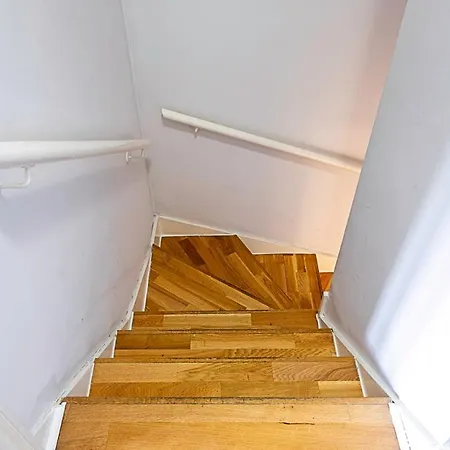 Modern Near Apartment London
