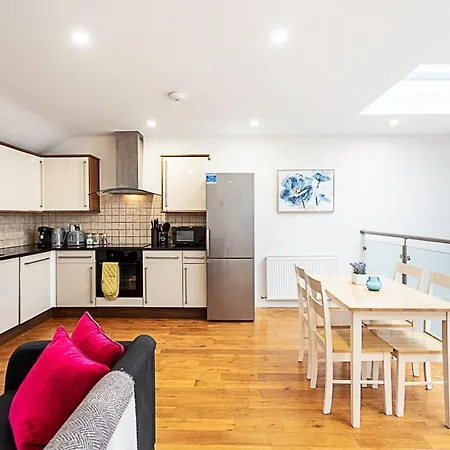 St Johns Hill Penthouse * London