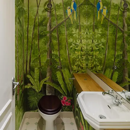 Notting Hill Family 5 Bed *