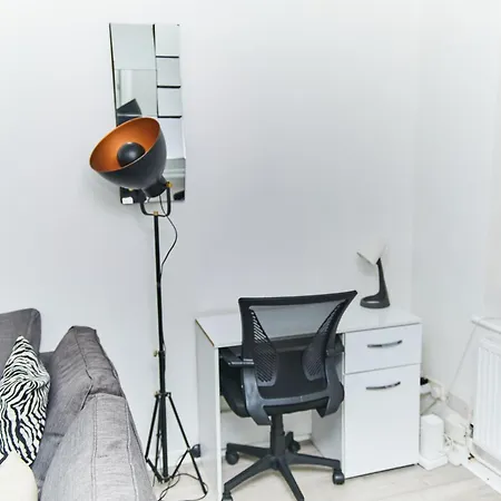Apartment Emerald Haven 5 Star Proximity London