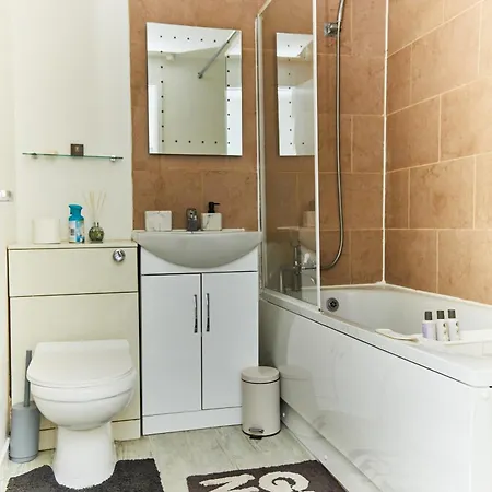 Apartment Emerald Haven 5 Star Proximity London