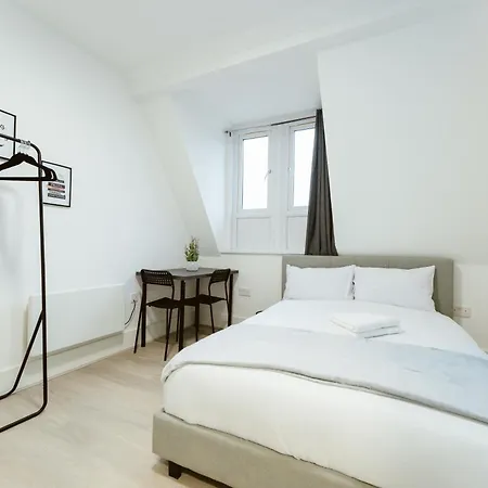 The Wood Star Self Contained Guest house