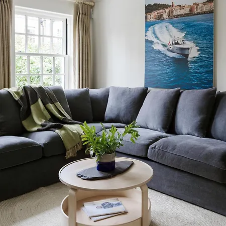 Notting Hill Family 5 Bed Holiday home London