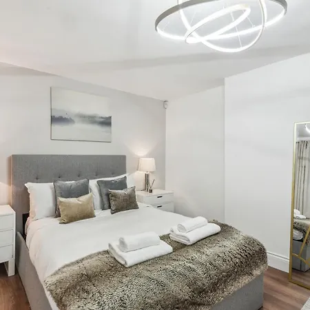 Apartment Stunning 2bed 2bath In Earls Court Sleeps Six *