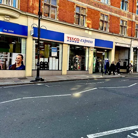 Apartment Quiet Residential Area Modern And Cozy Two Bed In Hampstead *