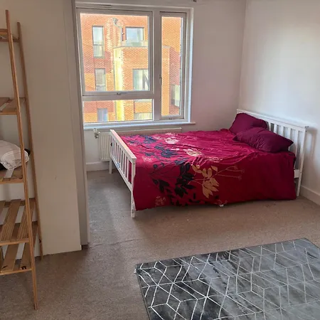 Cosy 1 Bed Flat Wembley London