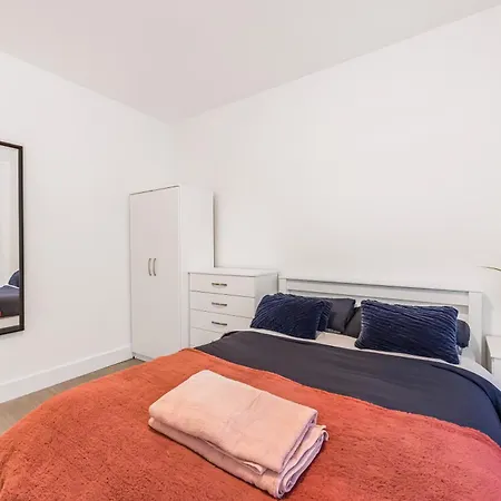 Amazing Flat Centrally Located Apartment London