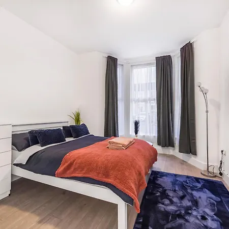Amazing Flat Centrally Located Apartment *