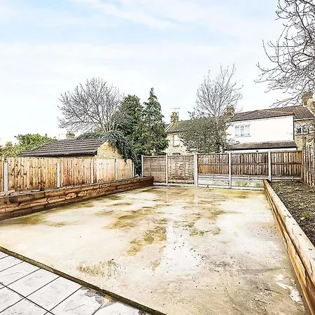 Amazing Flat Centrally Located *