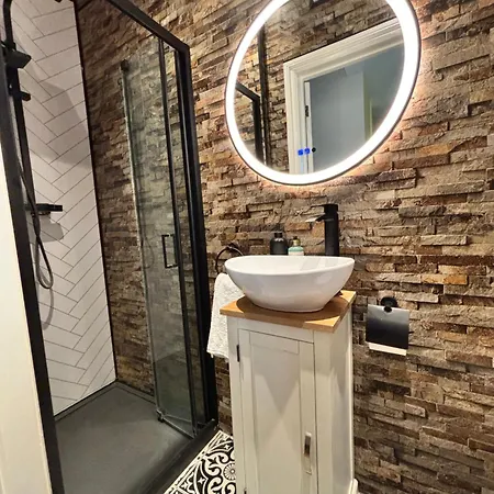 2 Bdr House 20mins To Oxford Circus - Apartment *
