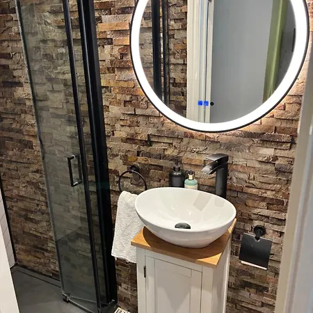 2 Bdr House 20mins To Oxford Circus -