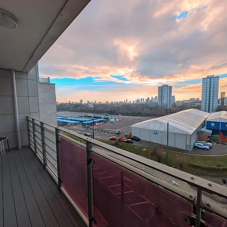 Apartment Giogio - Comfortable Stratford Flat With Stunning Views London