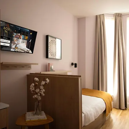 Bob W Holland Park Aparthotel London
