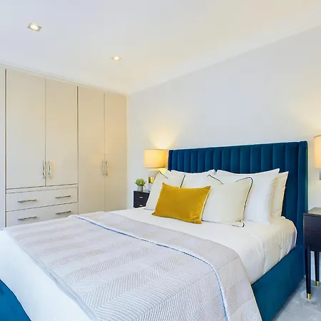 Be - Mayfair Residences Apartment *
