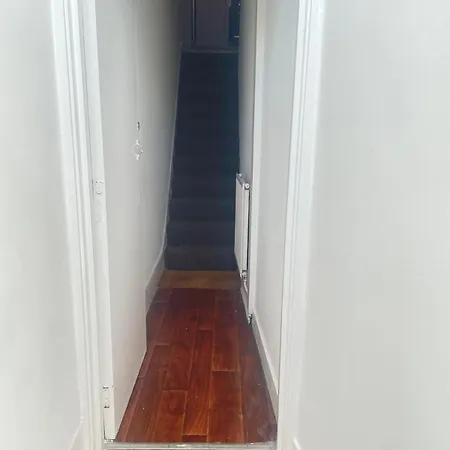 Nunhead 5mins Walk To Metro Hostel London