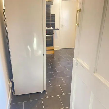 Nunhead 5mins Walk To Metro * London