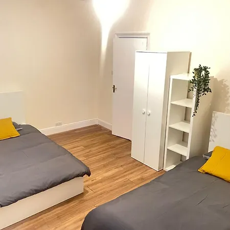 Nunhead 5mins Walk To Metro
