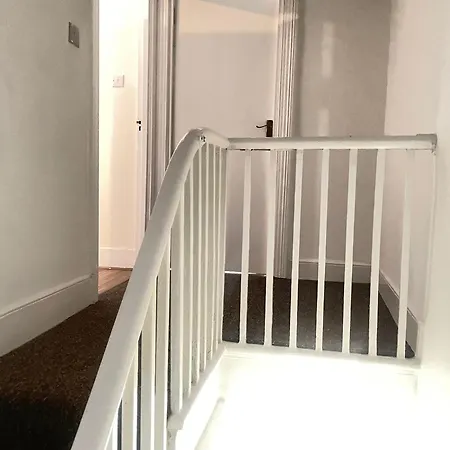 Hostel Nunhead 5mins Walk To Metro *