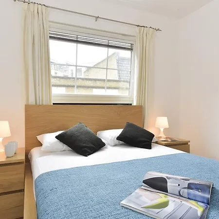 Beautiful 4-bedroom Flat In Bridge/borough! Apartment