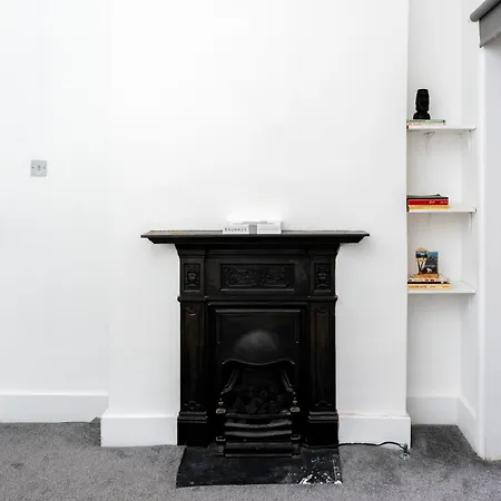 Cosy In Fulham Broadway Guest house