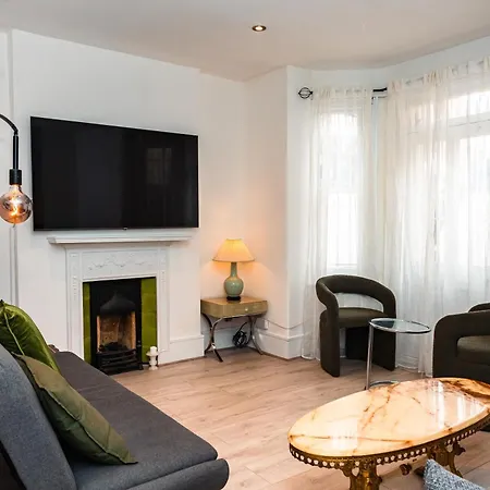 Cosy In Fulham Broadway London