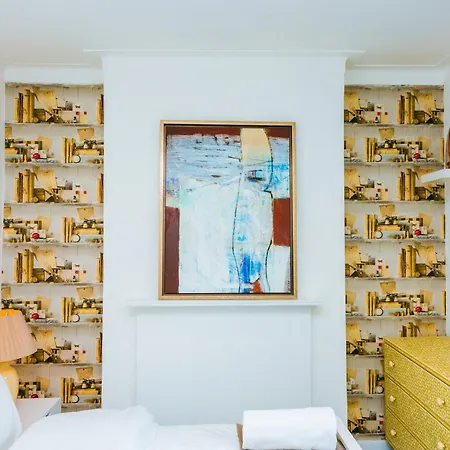 Cosy In Fulham Broadway Guest house London