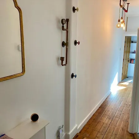 Modern 2br London With Private Garden * Brentford