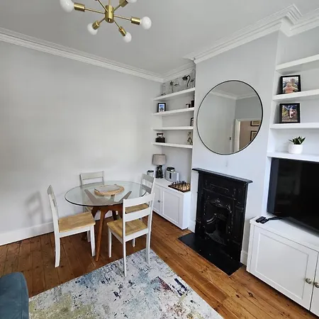 Modern 2br London With Private Garden Brentford