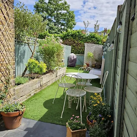 Modern 2br London With Private Garden *