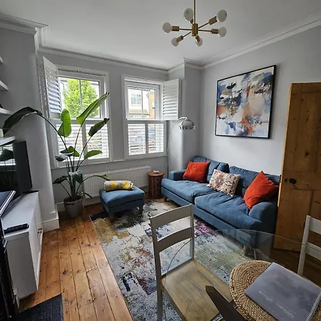 Apartment Modern 2br London With Private Garden Brentford