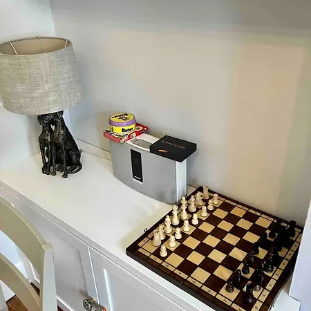 Modern 2br London With Private Garden Apartment *