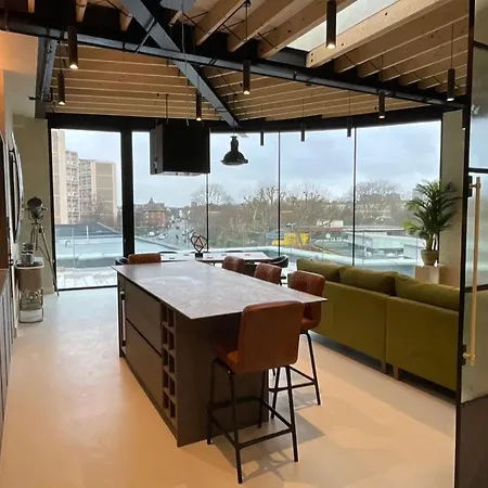 Penthouse In Fulham West Kensington 3 Bedrooms Apartment *
