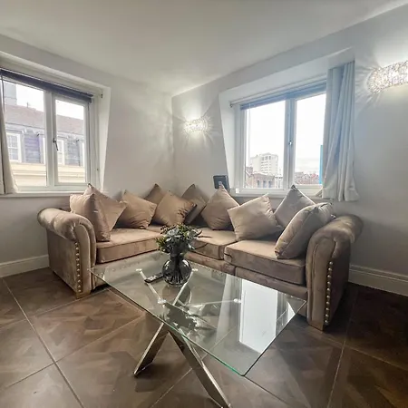 Stylish 2 Bedroom In The Heart Of Soho Gs5 *