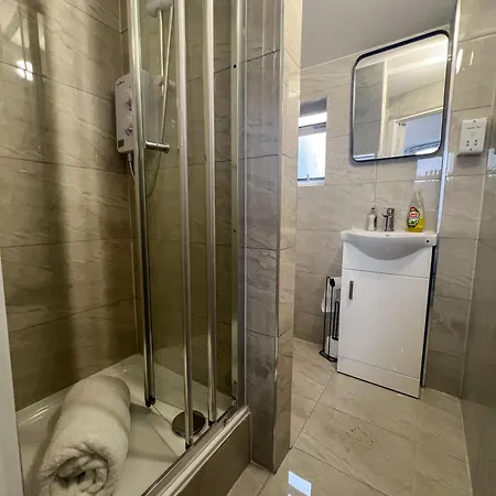 Apartment Stylish 2 Bedroom In The Heart Of Soho Gs5