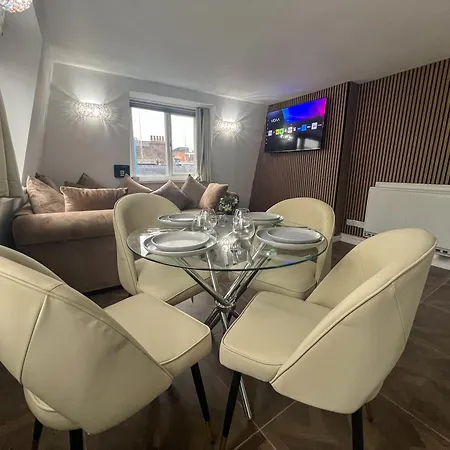 Stylish 2 Bedroom In The Heart Of Soho Gs5 Apartment