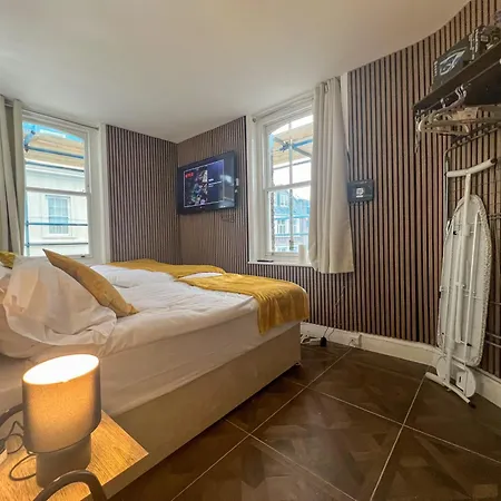 Chic Soho Stylish In The Heart Of London! 4 *