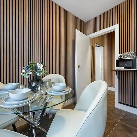 Apartment Chic Soho Stylish In The Heart Of London! 4 London