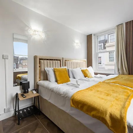 Apartment Chic Soho Stylish In The Heart Of London! 4 *