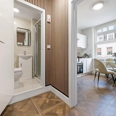 Chic Soho Stylish In The Heart Of London! 4 Apartment London