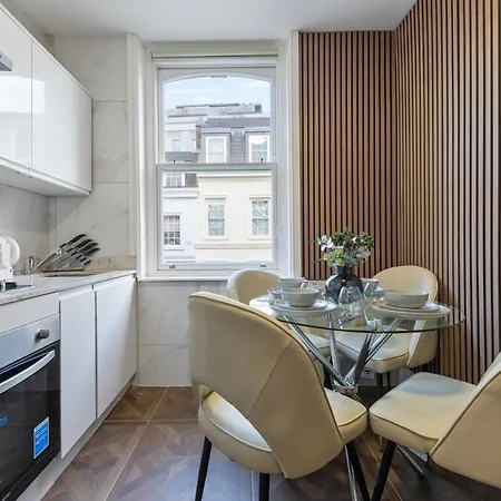 Apartment Chic Soho Stylish In The Heart Of London! 4 *