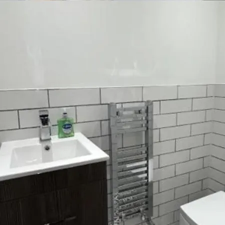 Holiday home London Beautiful Three Bedroom House *