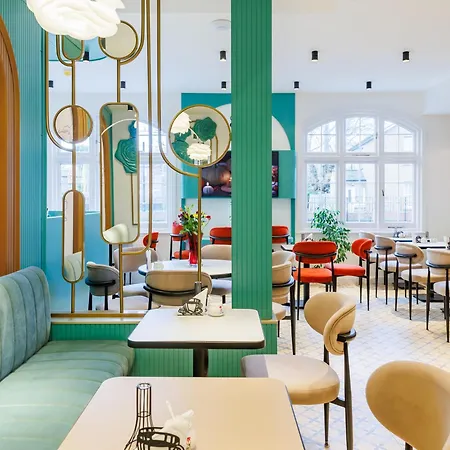 Rosemay Near London Heathrow Airport Hotel