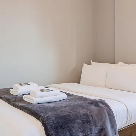 4br 4-floor House, W Patio, 10 Min Wapping Station Lejlighed London