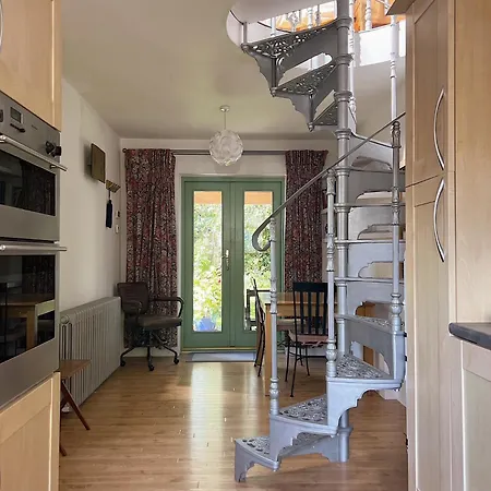Quadrantopia Apartment