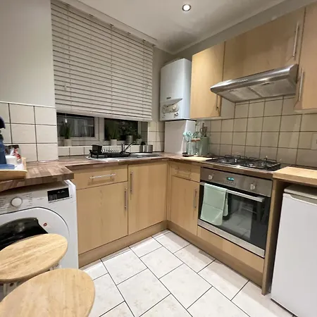 Spacious & Modern Family Gem