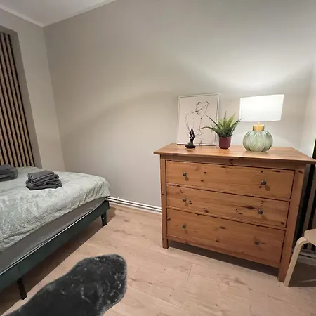 Spacious & Modern Family Gem London
