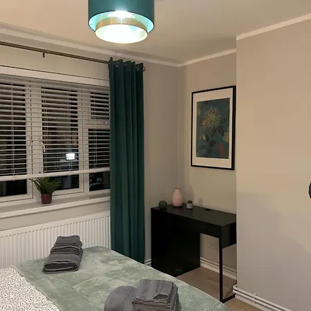 Apartment Spacious & Modern Family Gem *