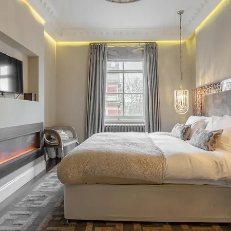 Ultra Luxury 3 Bedrooms Flat In Hyde Park London