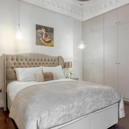 Ultra Luxury 3 Bedrooms Flat In Hyde Park Apartment London
