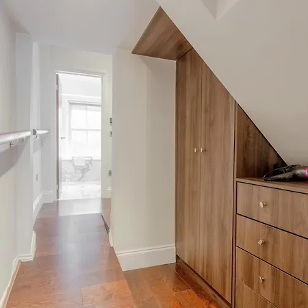 Ultra Luxury 3 Bedrooms Flat In Hyde Park